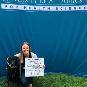 Meet your Posher, Halli